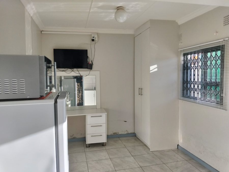 1 Bedroom Property for Sale in Southernwood Eastern Cape